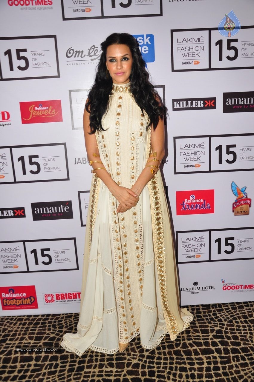 Celebs at Lakme Fahion Week 2015 - 41 / 60 photos