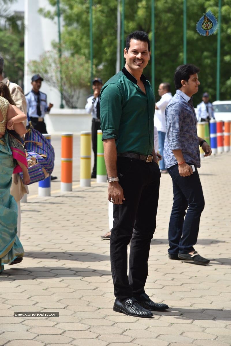 Celebs at Manchu Manoj Wedding 02 - 13 / 57 photos