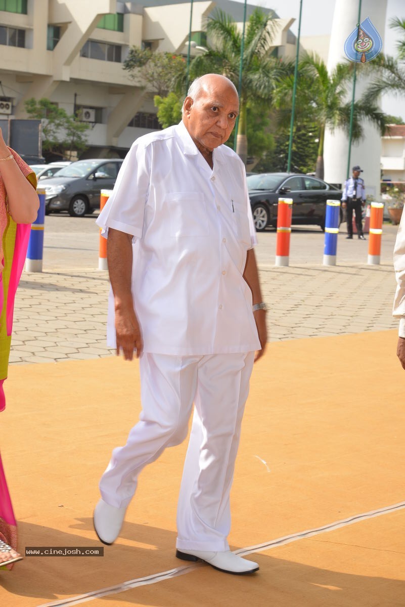 Celebs at Manchu Manoj Wedding 02 - 20 / 57 photos