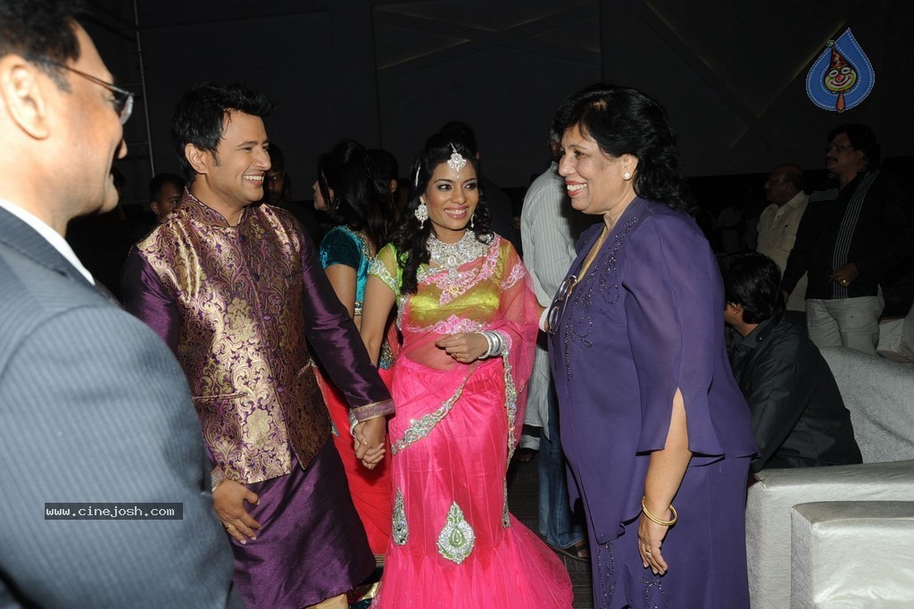 Celebs at Raja Wedding Reception - 97 / 148 photos