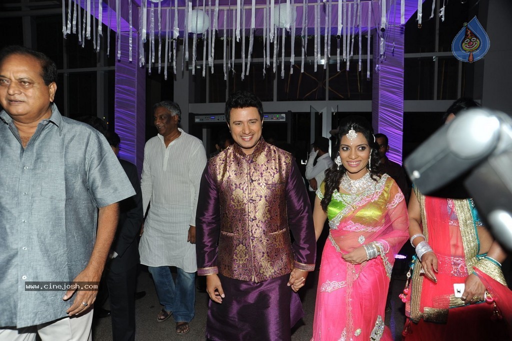 Celebs at Raja Wedding Reception - 114 / 148 photos
