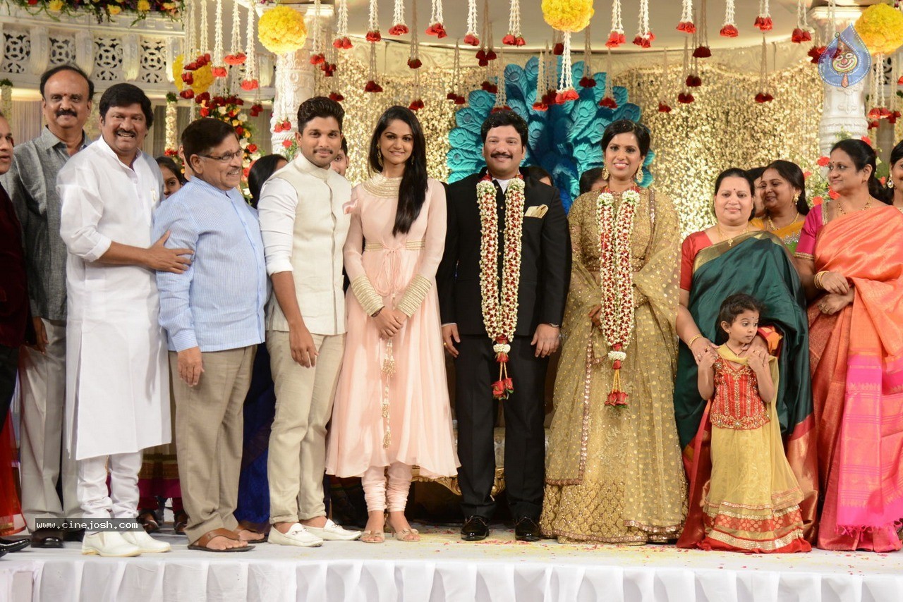 Celebs at Rajendra Prasad Son Wedding Reception 04 - 32 / 54 photos