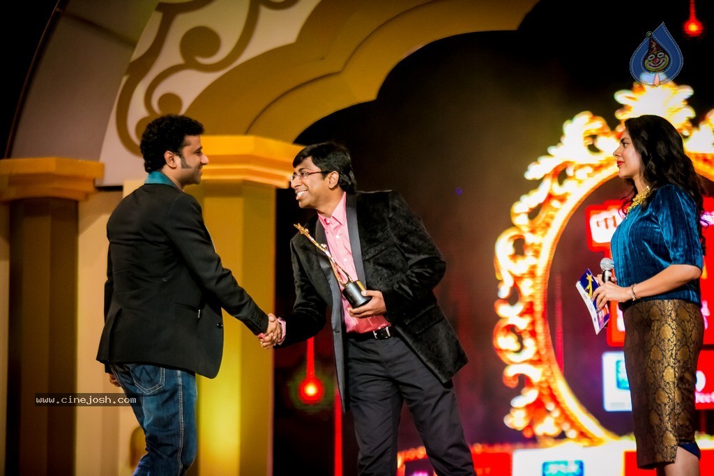 Celebs at SIIMA 2014 - 40 / 431 photos