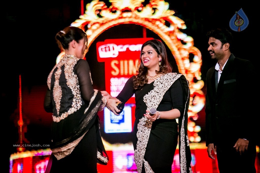 Celebs at SIIMA 2014 - 50 / 431 photos