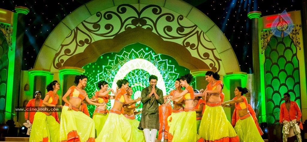 Celebs at SIIMA 2014 - 53 / 431 photos