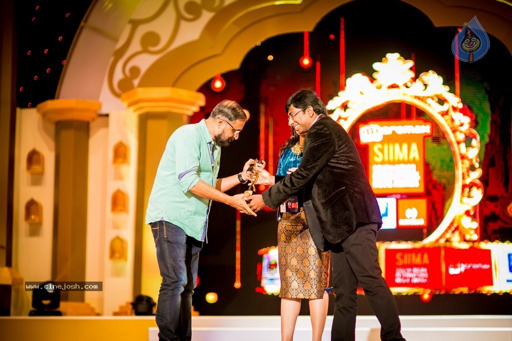 Celebs at SIIMA 2014 - 81 / 431 photos