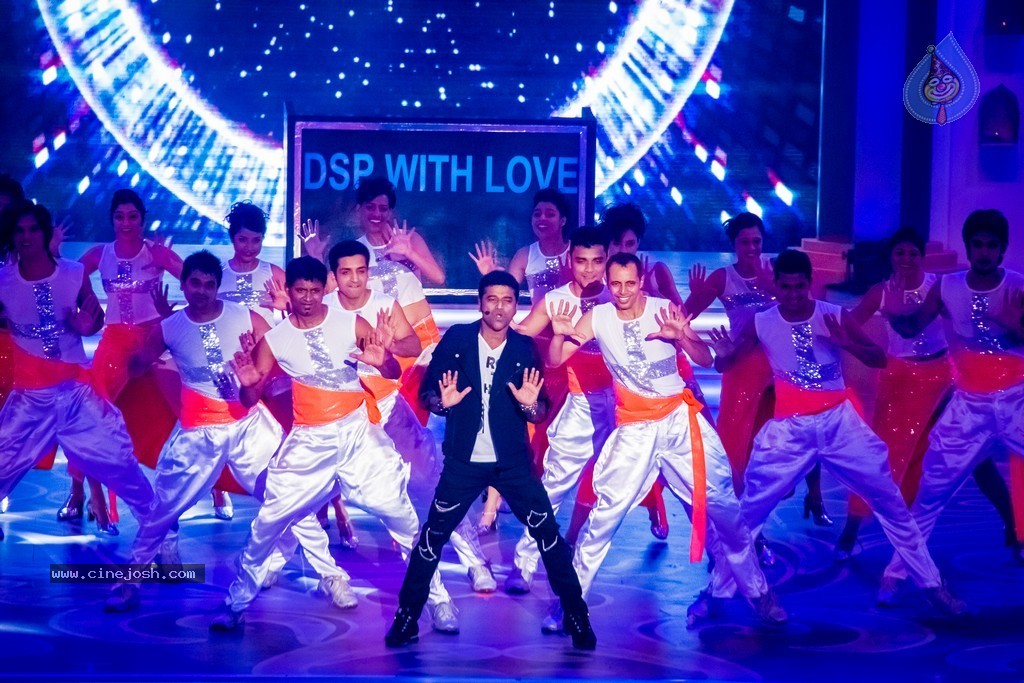 Celebs at SIIMA 2014 - 148 / 431 photos