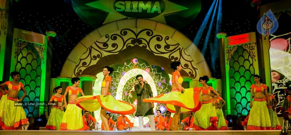 Celebs at SIIMA 2014 - 287 / 431 photos