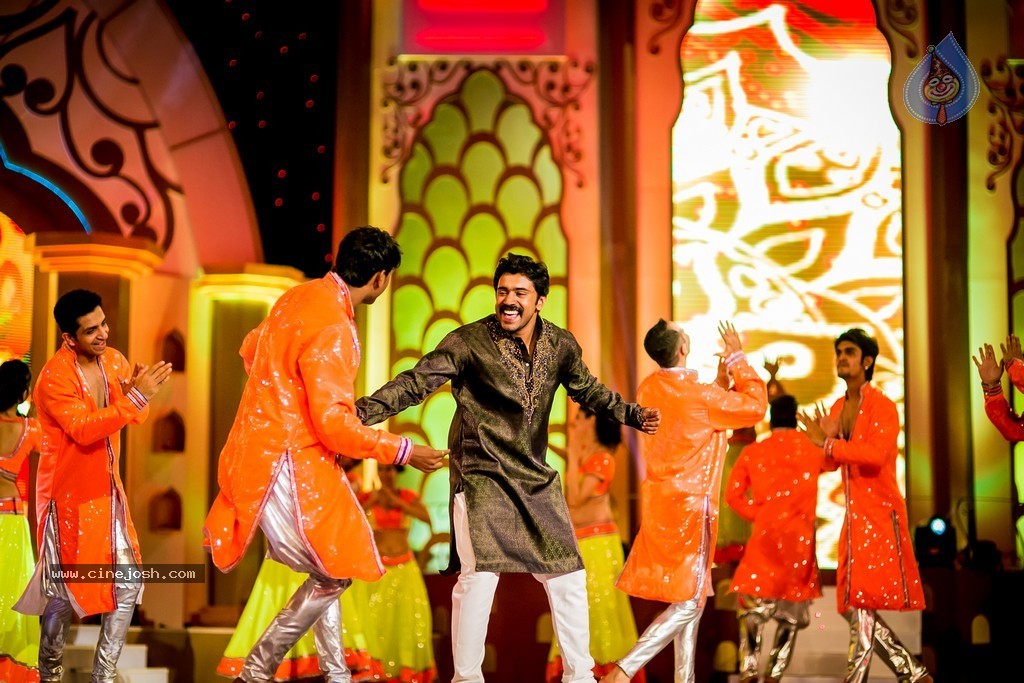 Celebs at SIIMA 2014 - 304 / 431 photos