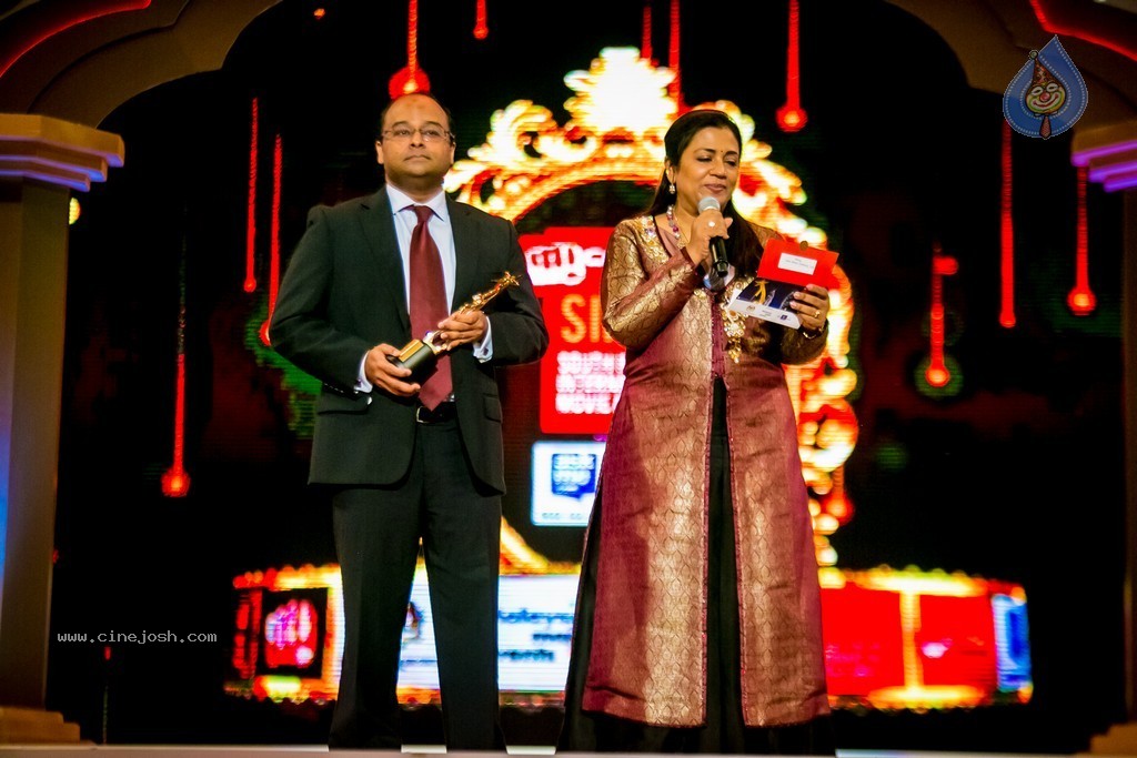 Celebs at SIIMA 2014 - 345 / 431 photos