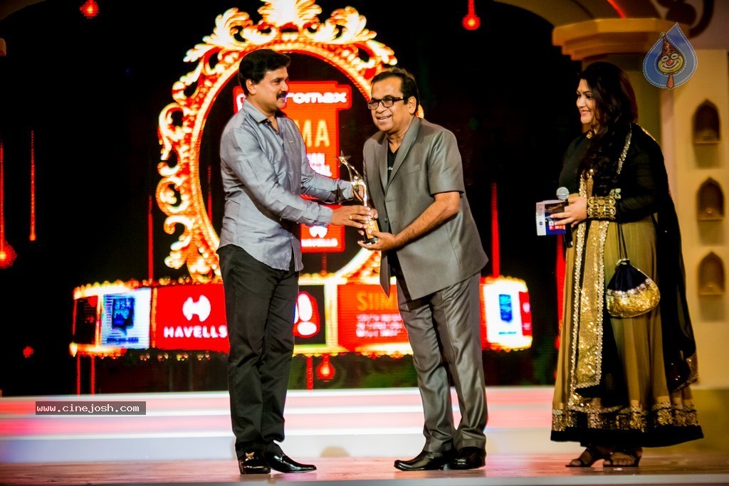 Celebs at SIIMA 2014 - 387 / 431 photos