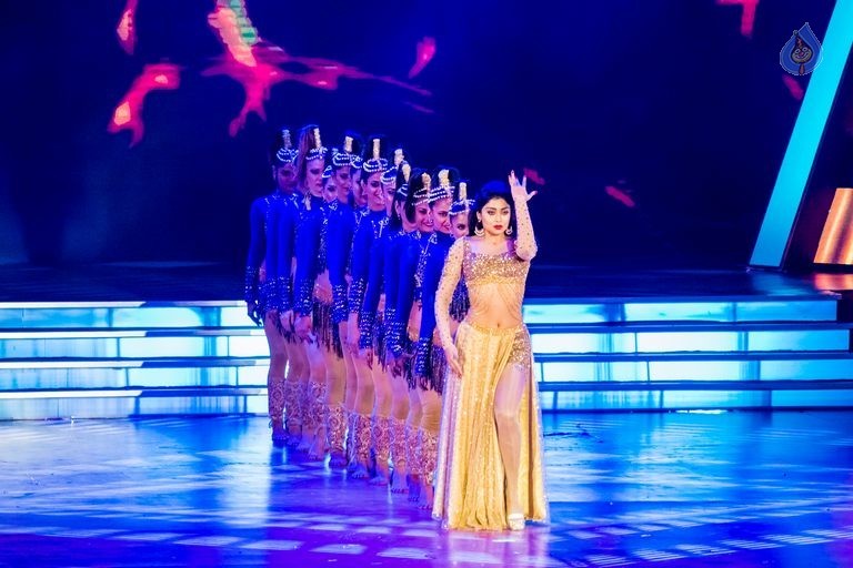 Celebrities at SIIMA Awards 2015 Day 1 - 40 / 327 photos