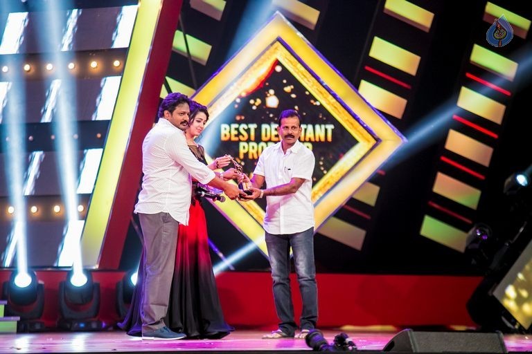 Celebrities at SIIMA Awards 2015 Day 1 - 51 / 327 photos