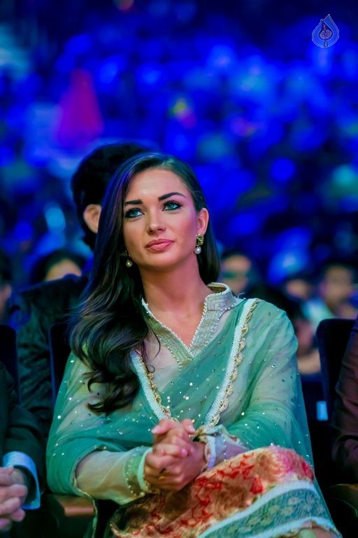 Celebrities at SIIMA Awards 2015 Day 1 - 56 / 327 photos