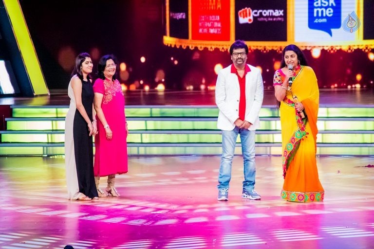 Celebrities at SIIMA Awards 2015 Day 1 - 137 / 327 photos