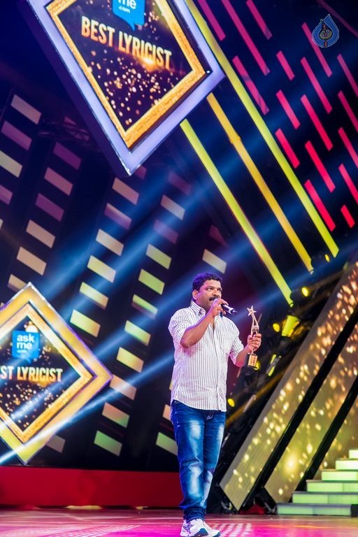 Celebrities at SIIMA Awards 2015 Day 1 - 152 / 327 photos