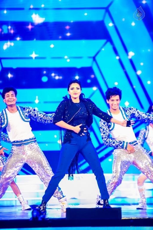 Celebrities at SIIMA Awards 2015 Day 1 - 188 / 327 photos