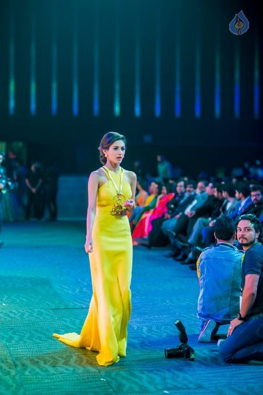 Celebrities at SIIMA Awards 2015 Day 1 - 276 / 327 photos
