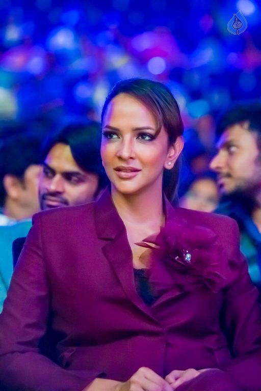 Celebrities at SIIMA Awards 2015 Day 1 - 327 / 327 photos