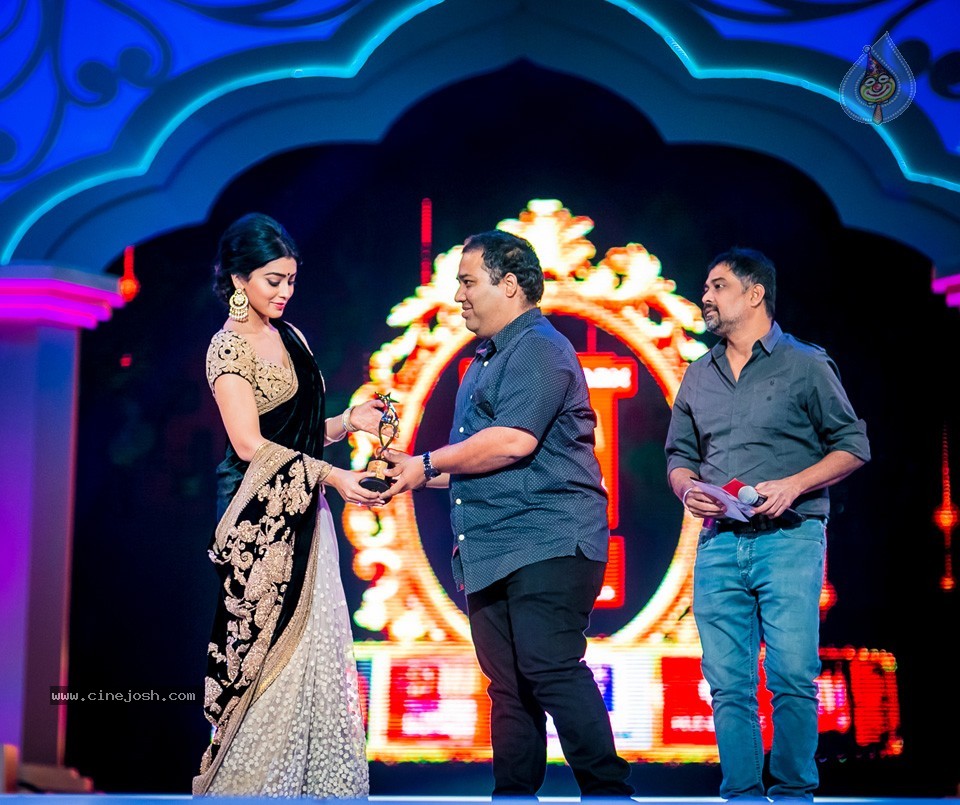Celebs at SIIMA Awards Day 2 - 32 / 152 photos