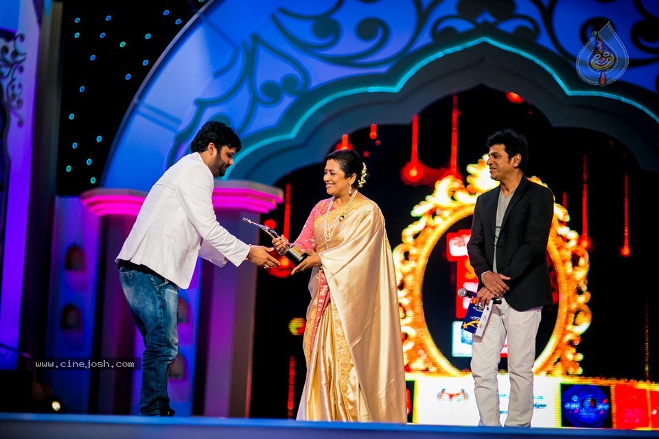 Celebs at SIIMA Awards Day 2 - 69 / 152 photos