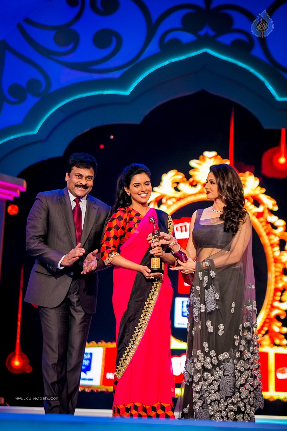 Celebs at SIIMA Awards Day 2 - 89 / 152 photos