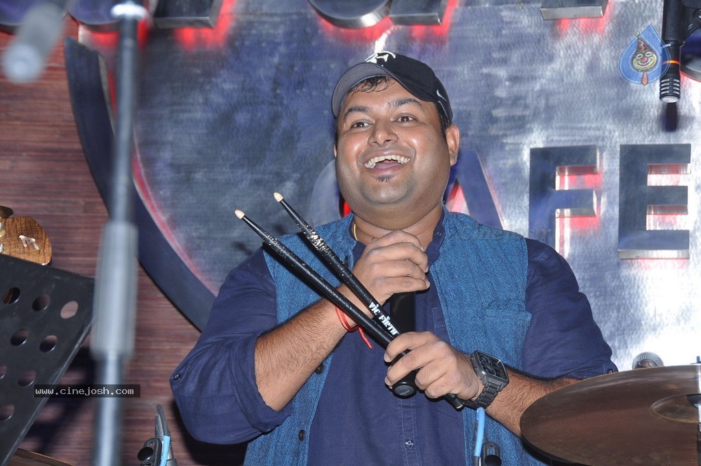 Celebs at SS Thaman Charity Show - 218 / 233 photos