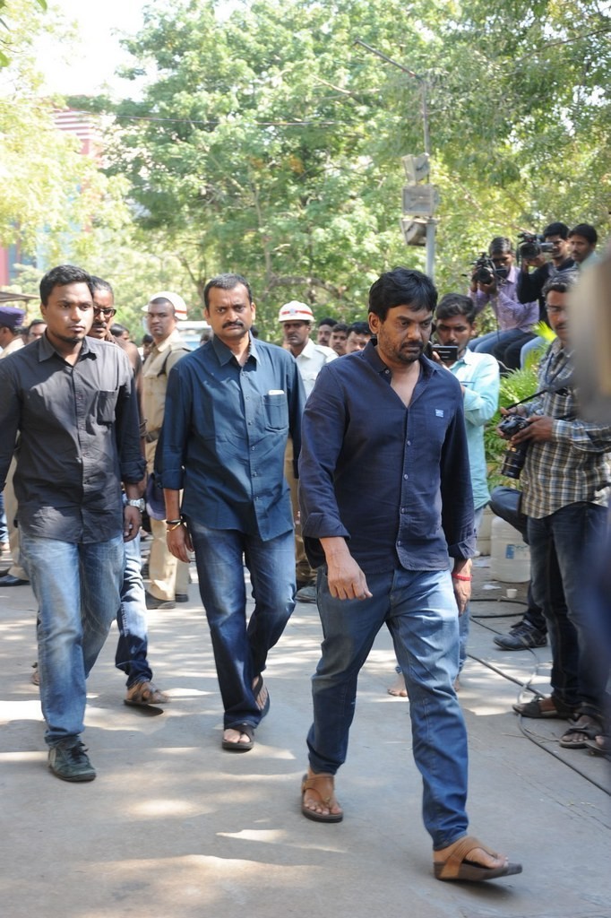 Celebs Condolences to Nandamuri Janakiram Photos - 2 / 351 photos