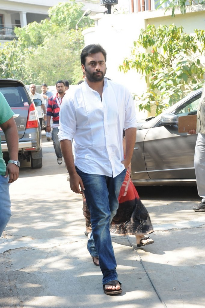 Celebs Condolences to Nandamuri Janakiram Photos - 6 / 351 photos