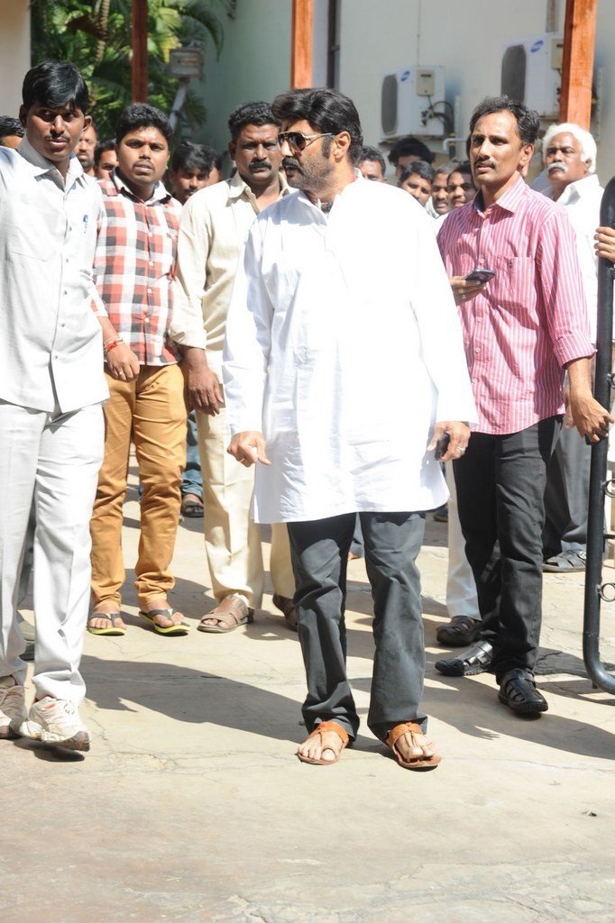 Celebs Condolences to Nandamuri Janakiram Photos - 18 / 351 photos