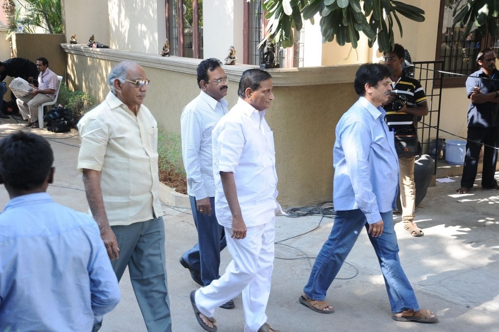 Celebs Condolences to Nandamuri Janakiram Photos - 54 / 351 photos