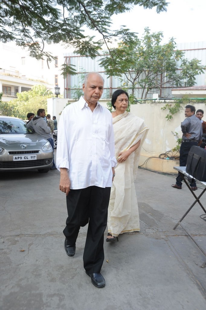 Celebs Condolences to Nandamuri Janakiram Photos - 57 / 351 photos