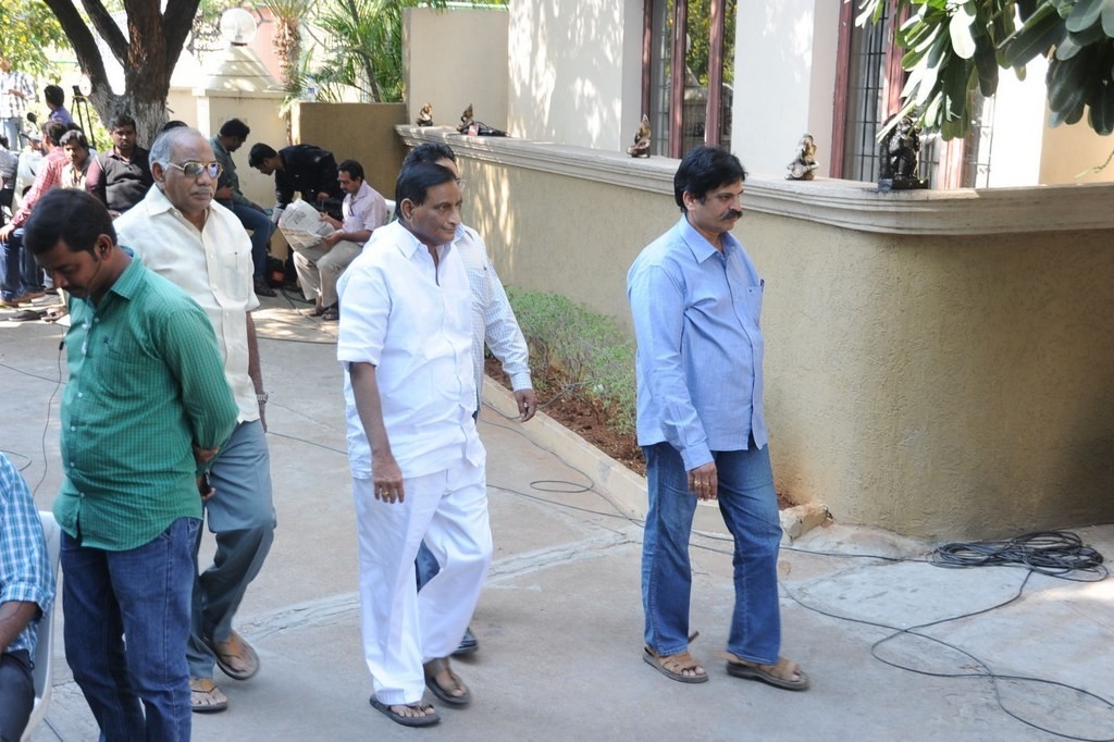 Celebs Condolences to Nandamuri Janakiram Photos - 74 / 351 photos
