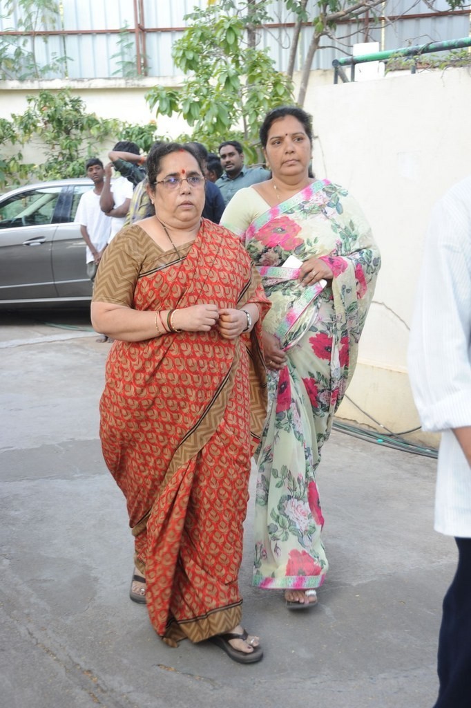 Celebs Condolences to Nandamuri Janakiram Photos - 155 / 351 photos