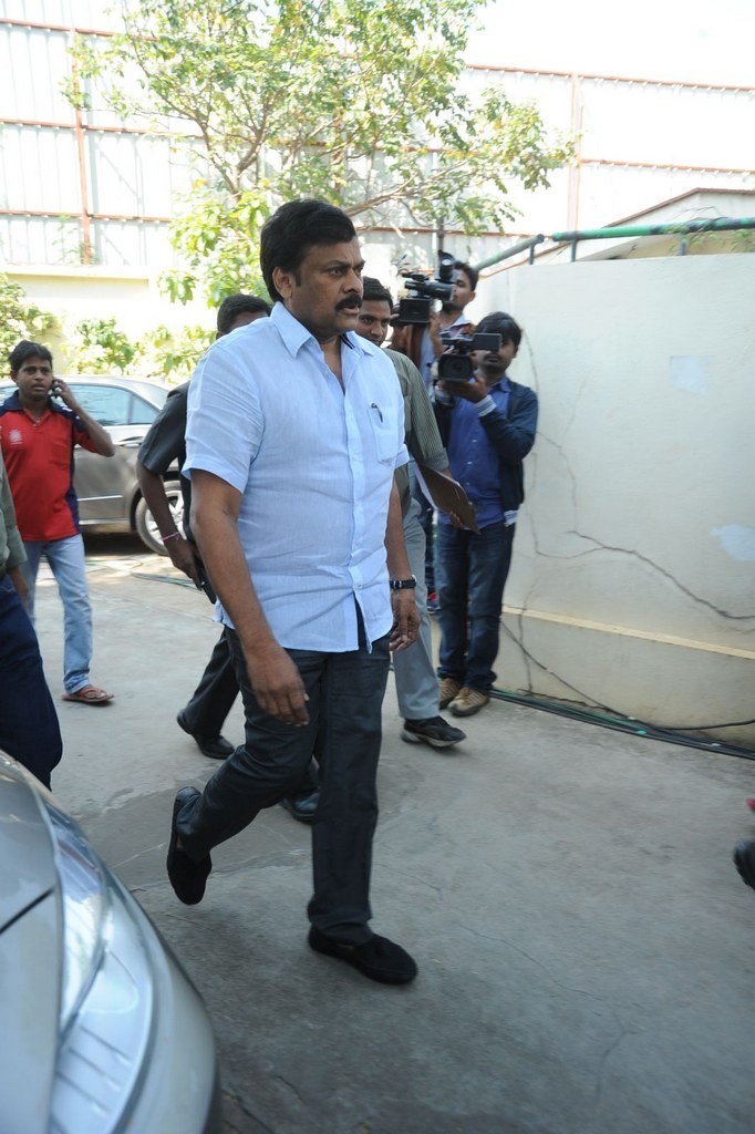 Celebs Condolences to Nandamuri Janakiram Photos - 156 / 351 photos