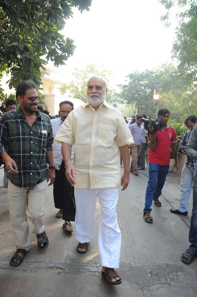 Celebs Condolences to Nandamuri Janakiram Photos - 177 / 351 photos