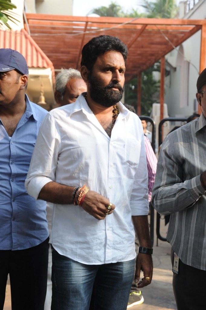 Celebs Condolences to Nandamuri Janakiram Photos - 274 / 351 photos