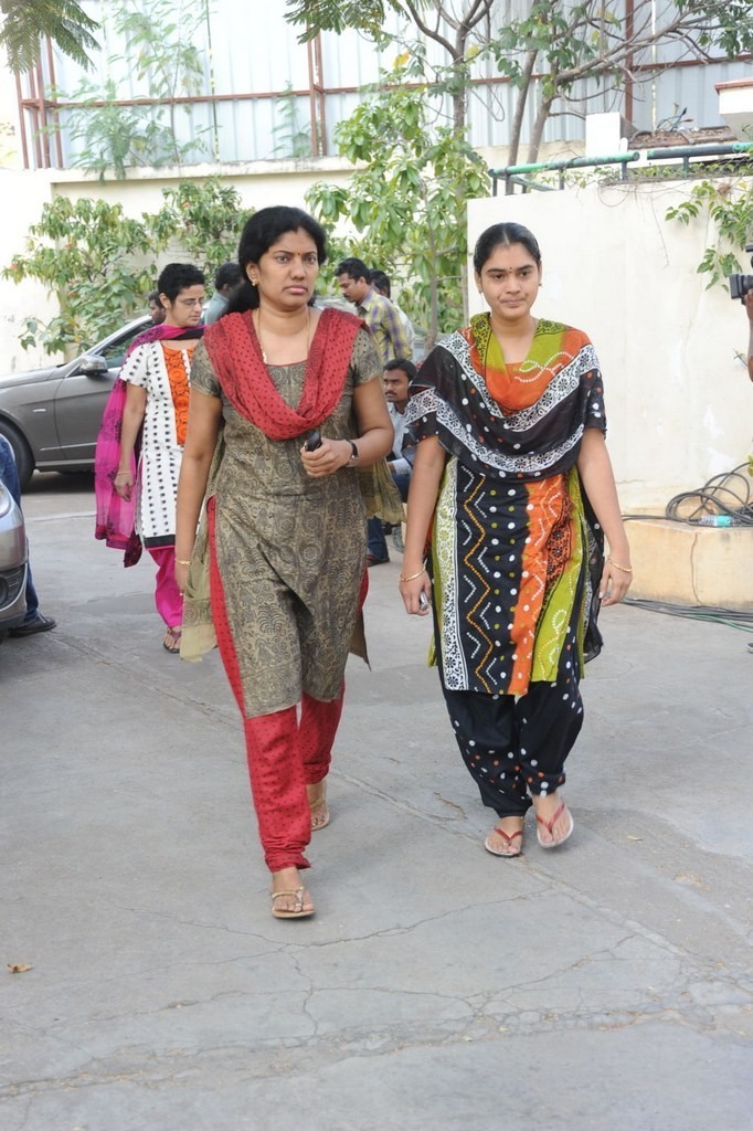 Celebs Condolences to Nandamuri Janakiram Photos - 323 / 351 photos