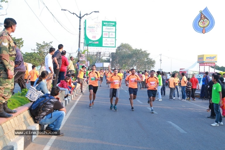 Celebs Participated In 10k Run - 10 / 39 photos