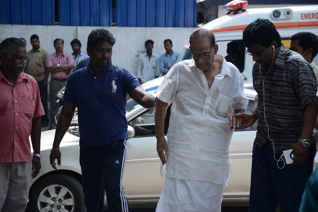 Celebs Pay Homage to K Balachander Son - 12 / 122 photos