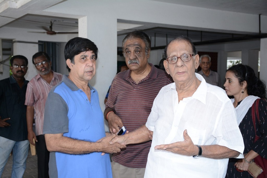 Celebs Pay Homage to K Balachander Son - 82 / 122 photos