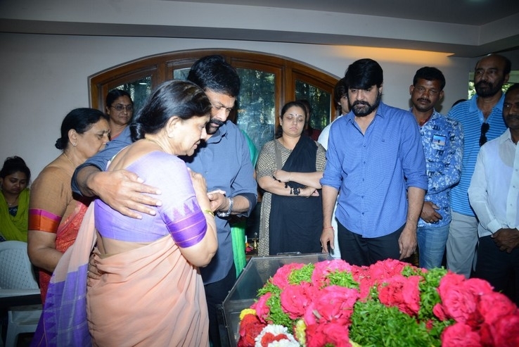 Celebs Pay Homage to Srikath Father - 8 / 36 photos