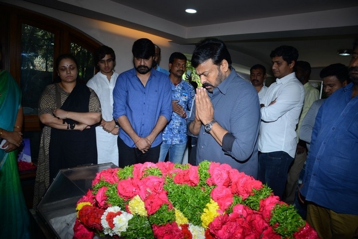 Celebs Pay Homage to Srikath Father - 28 / 36 photos