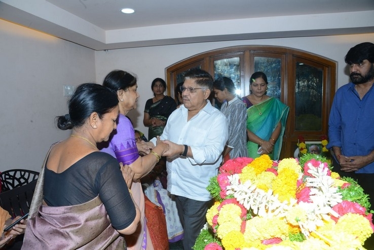 Celebs Pay Homage to Srikath Father - 35 / 36 photos