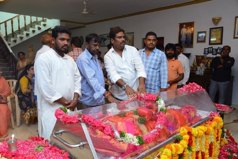Celebs Pay Homage To Vijaya Nirmala 03 - 7 / 61 photos