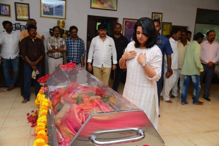 Celebs Pay Homage To Vijaya Nirmala 03 - 9 / 61 photos