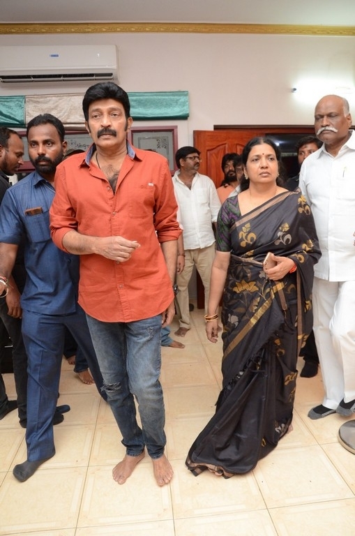 Celebs Pay Homage To Vijaya Nirmala 04 - 10 / 101 photos