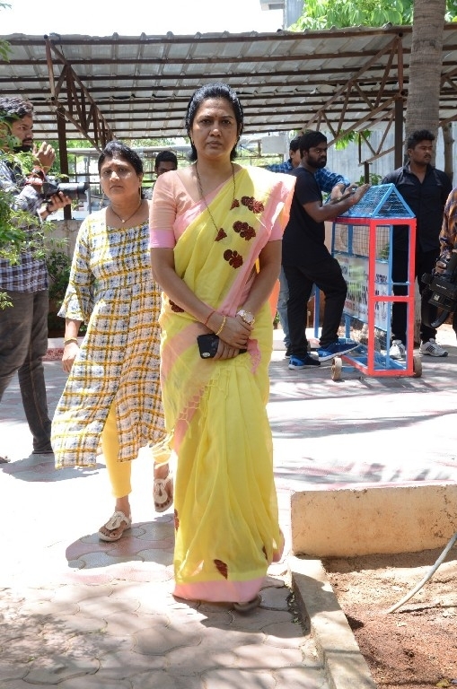 Celebs Pay Homage To Vijaya Nirmala 01 - 40 / 41 photos