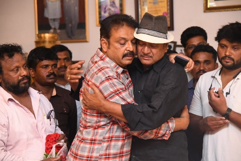 Celebs Pay Homage To Vijaya Nirmala 02 - 30 / 37 photos