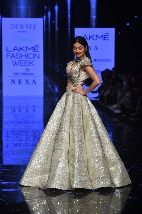 Celebs RampWalk at Lakme Fashion Week 2020 - 11 / 84 photos